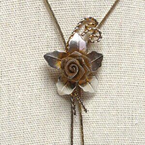 Mesh Flower SLIDE Vintage NECKLACE Rose Gold Tone Lariat Bolo Vintage 80s